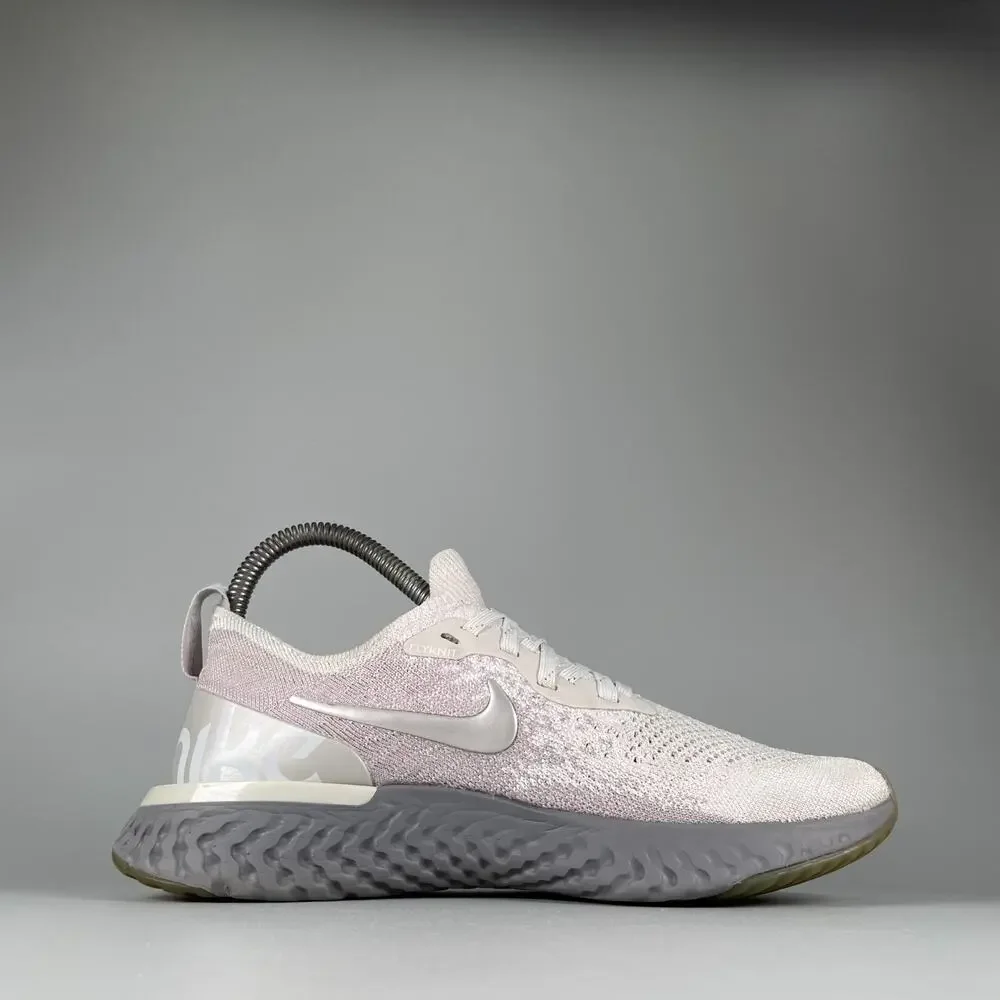 Nike mon or